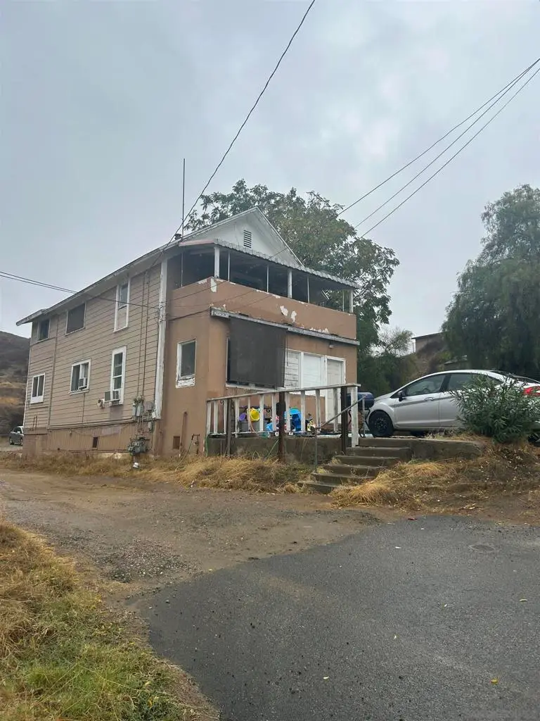 176 Olive St, Lake Elsinore, CA 92530 - Image #1