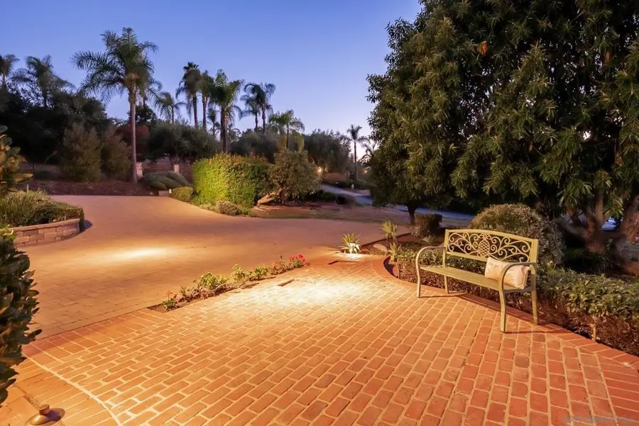 1322 Loma De Paz, Escondido, CA 92027 - #3