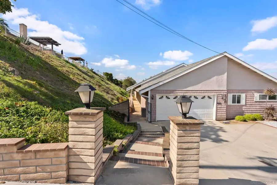 4040 Rosarita Dr, La Mesa, CA 91941 - Image #3