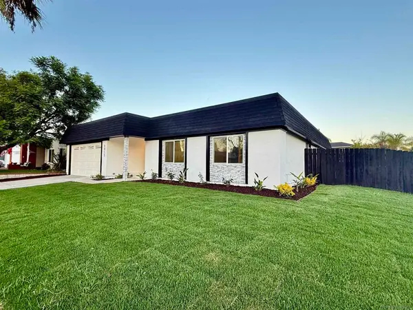 8815 Jackie Dr, San Diego, CA 92119