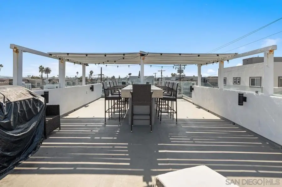 714 16 York Ct, San Diego, CA 92109 - Image #3