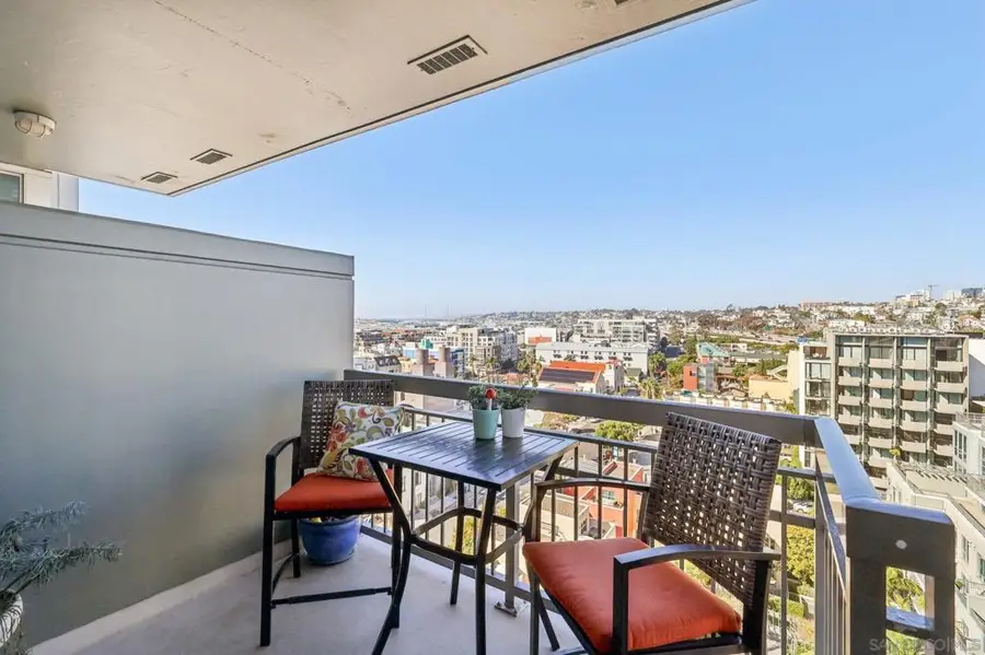 300 W Beech St #1105, San Diego, CA 92101 - Image #2
