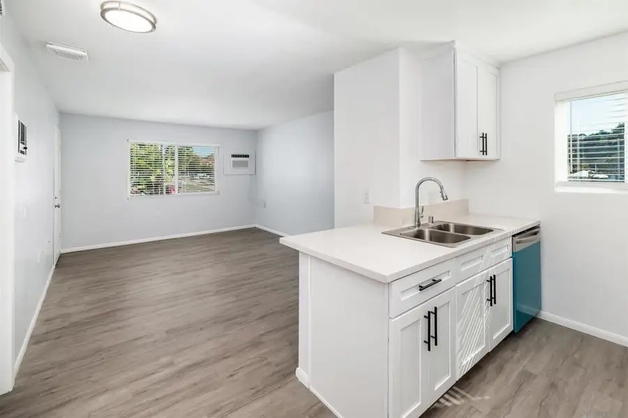 6738 University Avenue, San Diego, CA 92115 - Image #2