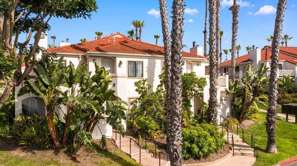 9302 Twin Trails Dr #204, San Diego, CA 92129 - Image #1