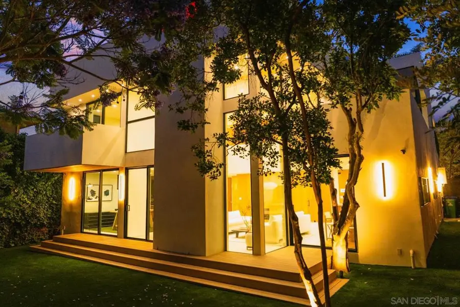 7376 Fay Ave, La Jolla, CA 92037 - Image #3