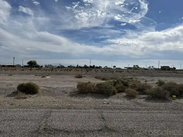 2354 Honolulu Avenue, Salton City, CA 92274