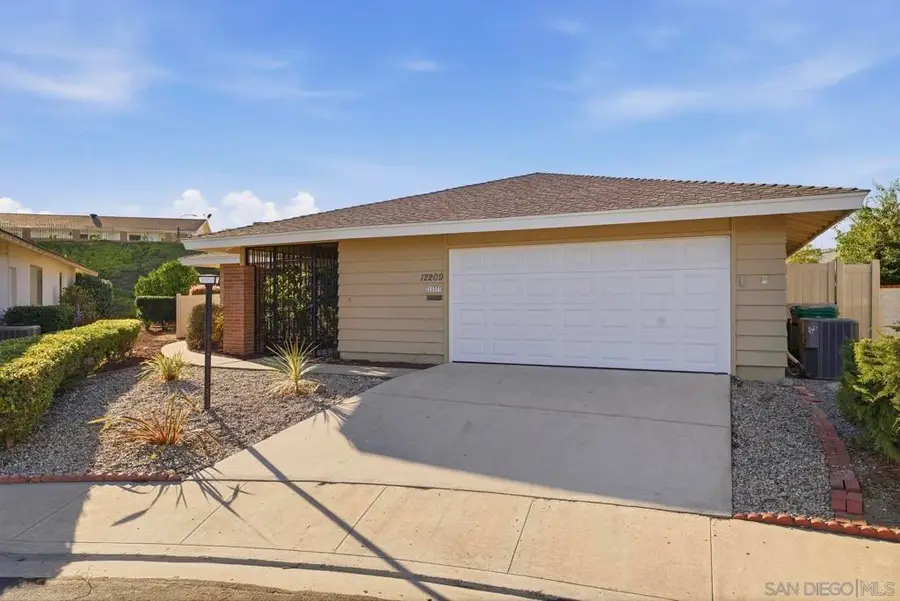 12209 Casero Place, San Diego, CA 92128 - Image #2