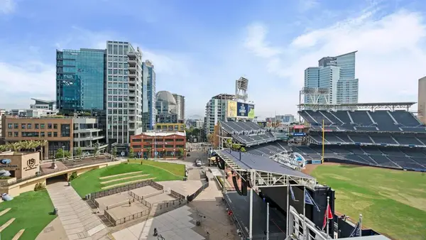 325 7th Ave #215, San Diego, CA 92101