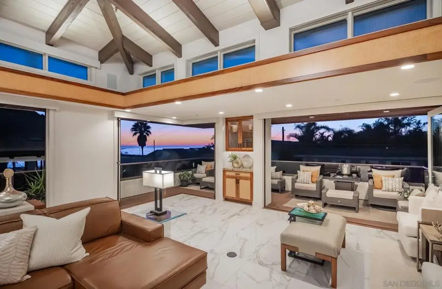 187 Cherry Ave, Carlsbad, CA 92008 - Image #2