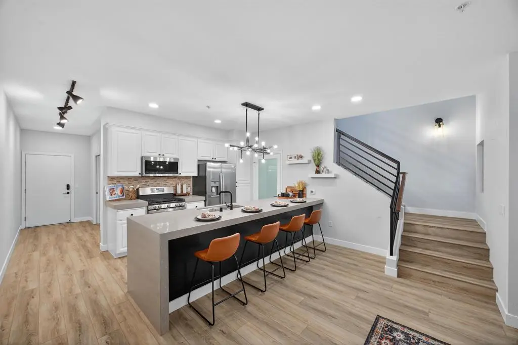 687 S Coast Highway 101 #232, Encinitas, CA 92024 - Image #1