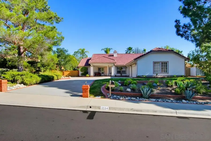 2114 Willowbrook, Escondido, CA 92029 - Image #2