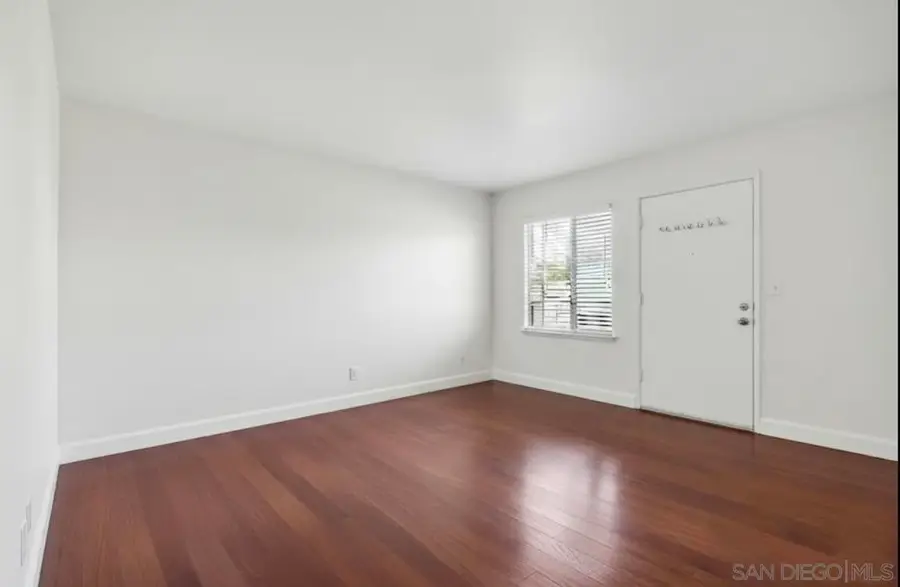 477 S Lincoln Ave, El Cajon, CA 92020 - Image #2