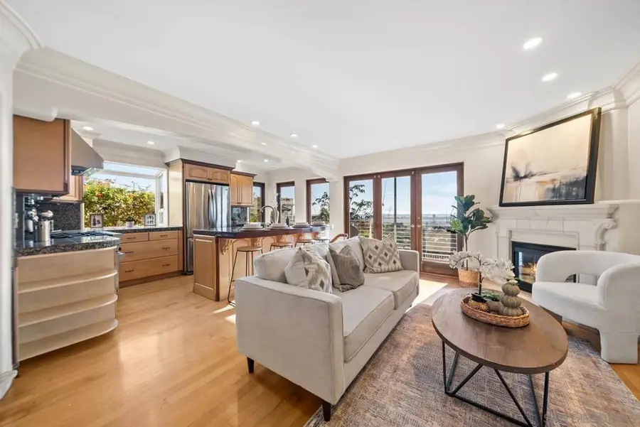 1819 Linwood St, San Diego, CA 92110 - Image #2