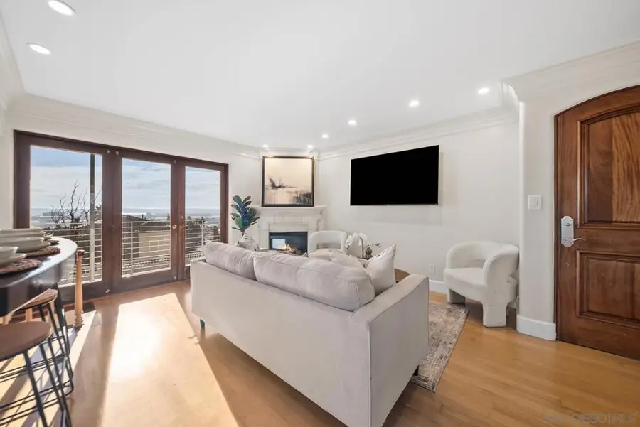 1819 Linwood St, San Diego, CA 92110 - Image #3