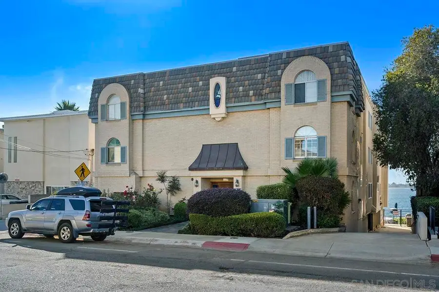 3828 Riviera Dr #2B, San Diego, CA 92109 - Image #2