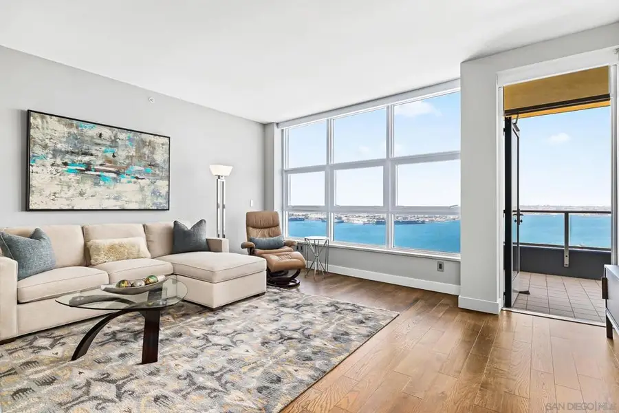 1325 Pacific Hwy #3301, San Diego, CA 92101 - Image #3