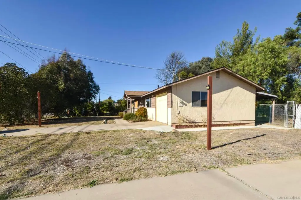 842 11th Street, Ramona, CA 92065 - #1