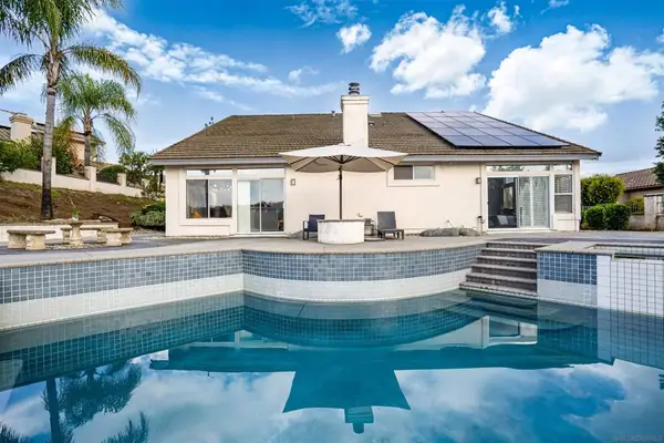 1365 Oak View Way #1, Escondido, CA 92029