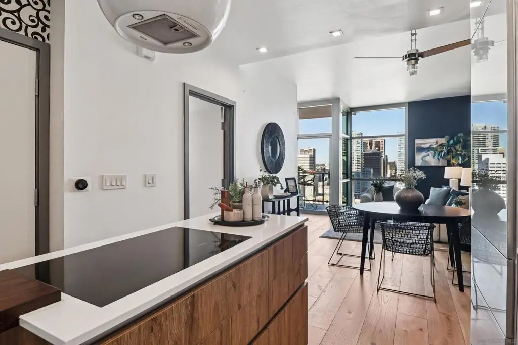 800 The Mark Ln #2703, San Diego, CA 92101 - Image #1