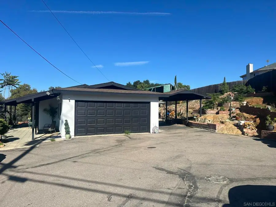 272 Lilac Dr, El Cajon, CA 92021 - Image #2