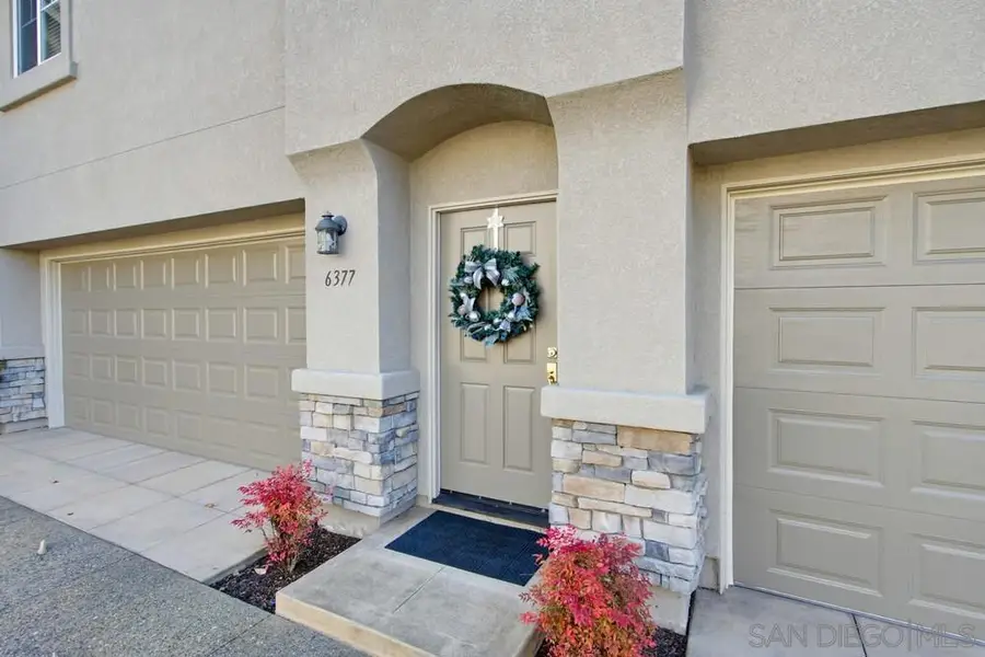 6377 Alexandri Cir, Carlsbad, CA 92011 - Image #2
