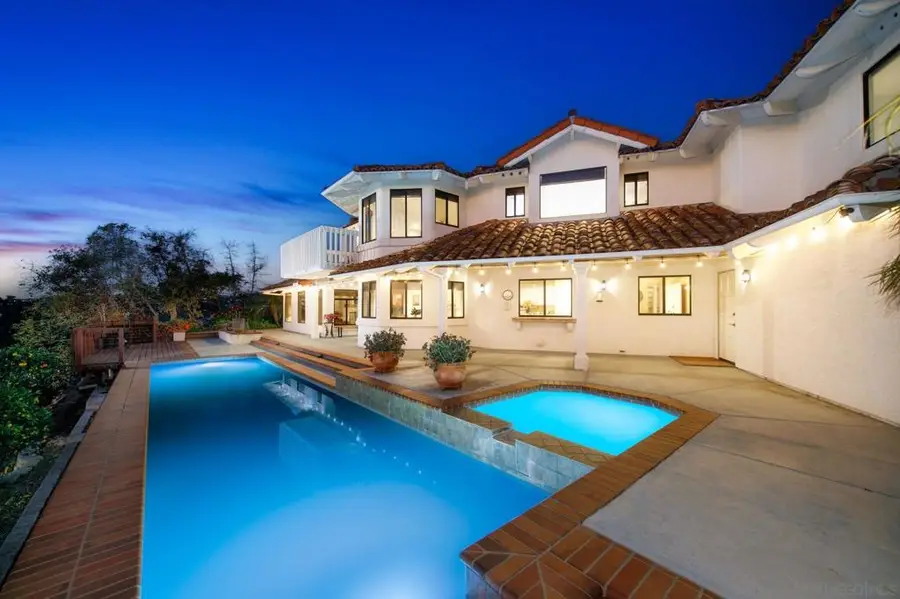 2323 Wilt Rd, Fallbrook, CA 92028 - Image #2