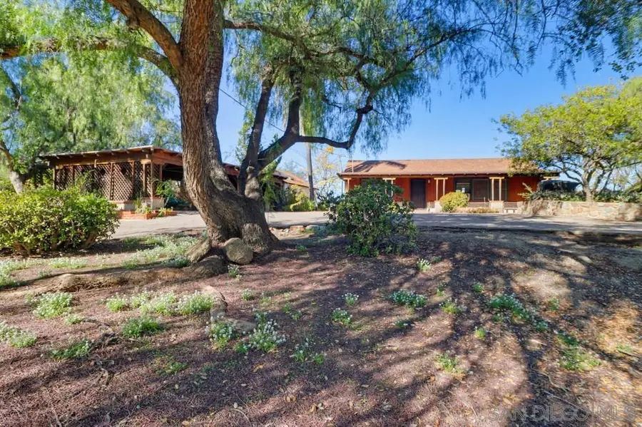 602 Starbright Ln, Alpine, CA 91901 - Image #2