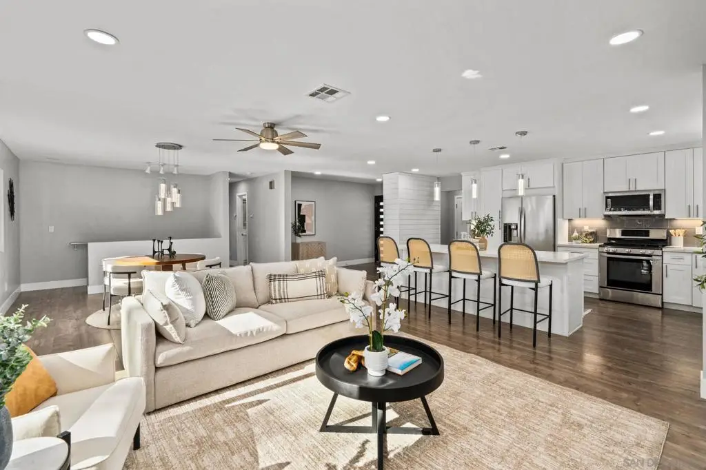 10059 Estrella Dr, La Mesa, CA 91941 - Image #1