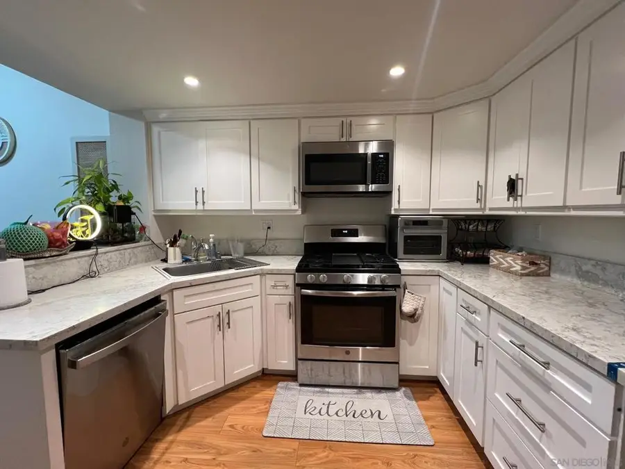 4035 Carmel View Road #114, San Diego, CA 92130 - Image #3