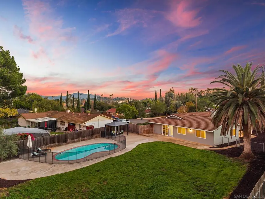 958 Berkshire Ct, Escondido, CA 92025 - Image #2