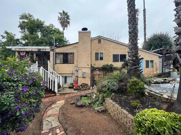 8468 Golden Ridge Rd, Lakeside, CA 92040