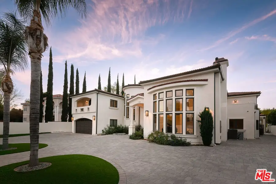 5349 Aura Avenue, Tarzana, CA 91356 - Image #2