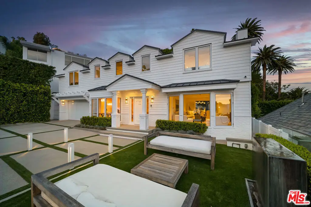 1330 Londonderry Place, Los Angeles, CA 90069 - Image #1
