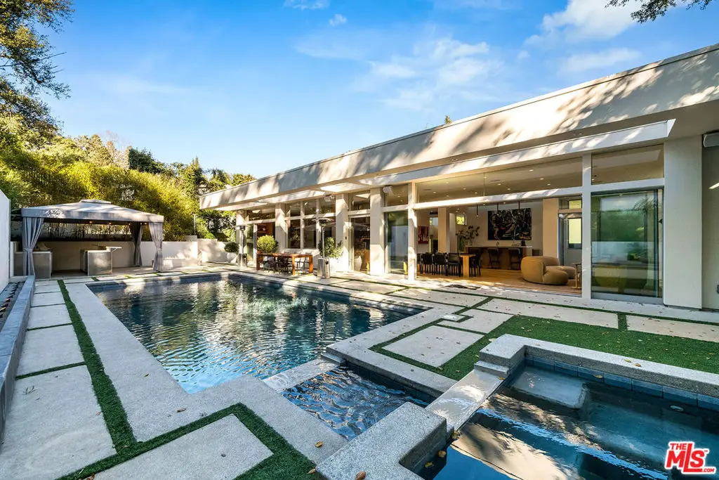 2241 Bowmont Drive, Beverly Hills, CA 90210 - Image #1