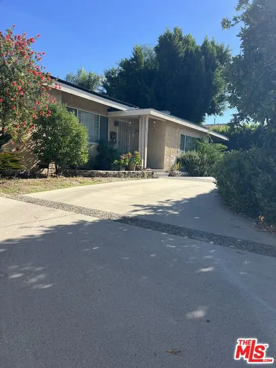 9278 Kewen Avenue, Sun Valley, CA 91352