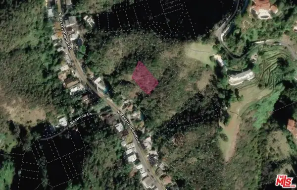 1034 Hollybush Lane, Bel Air, CA 90077