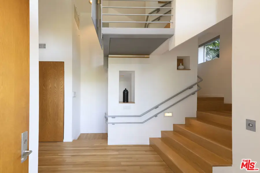 12236 Laurel Terrace Drive, Studio City, CA 91604 - Image #3