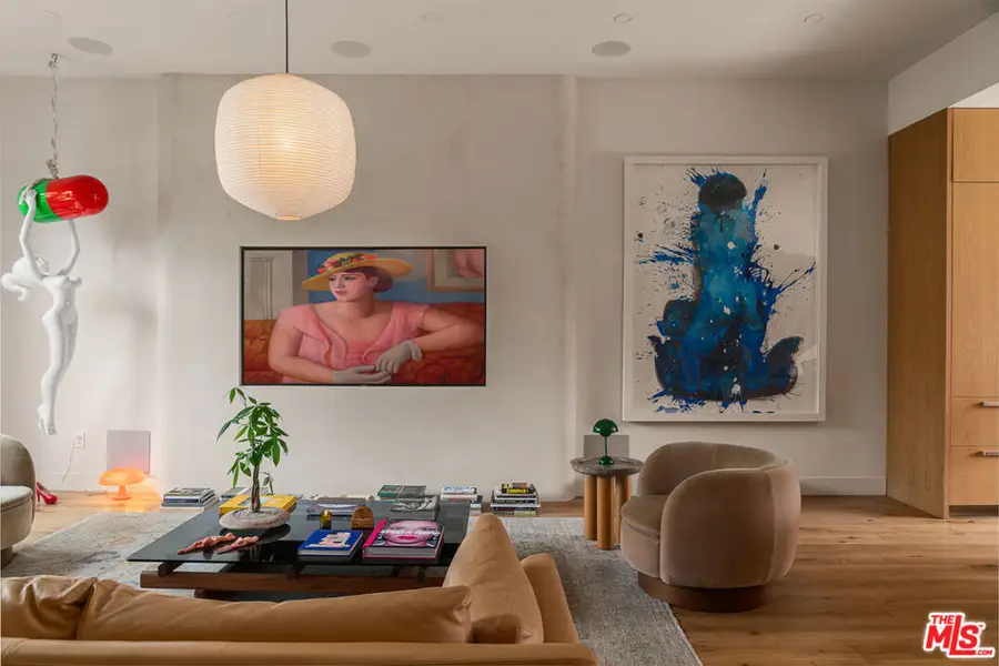 8756 Ashcroft Avenue, West Hollywood, CA 90048 - Image #3