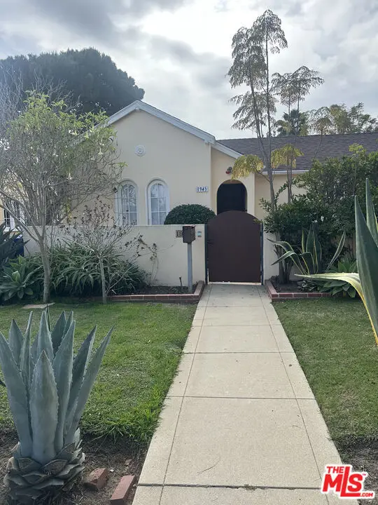 1943 Greenfield Avenue, Los Angeles, CA 90025