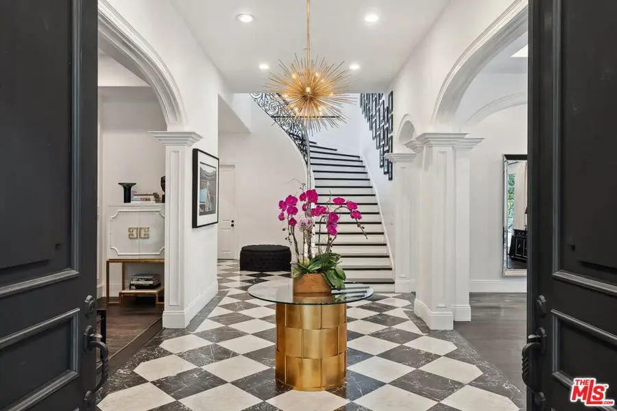 1600 Clear View Drive, Beverly Hills, CA 90210 - Image #2