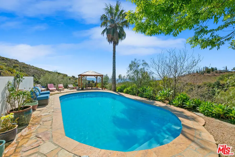 2302 Latigo Canyon Road, Malibu, CA 90265 - Image #2