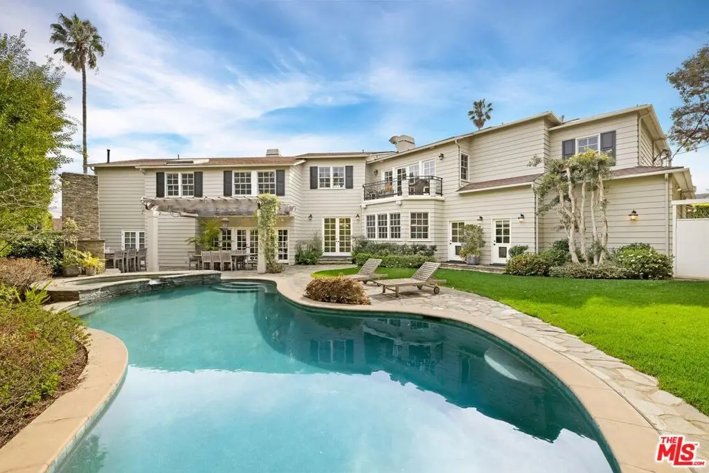 360 S Anita Avenue, Los Angeles, CA 90049 - Image #1