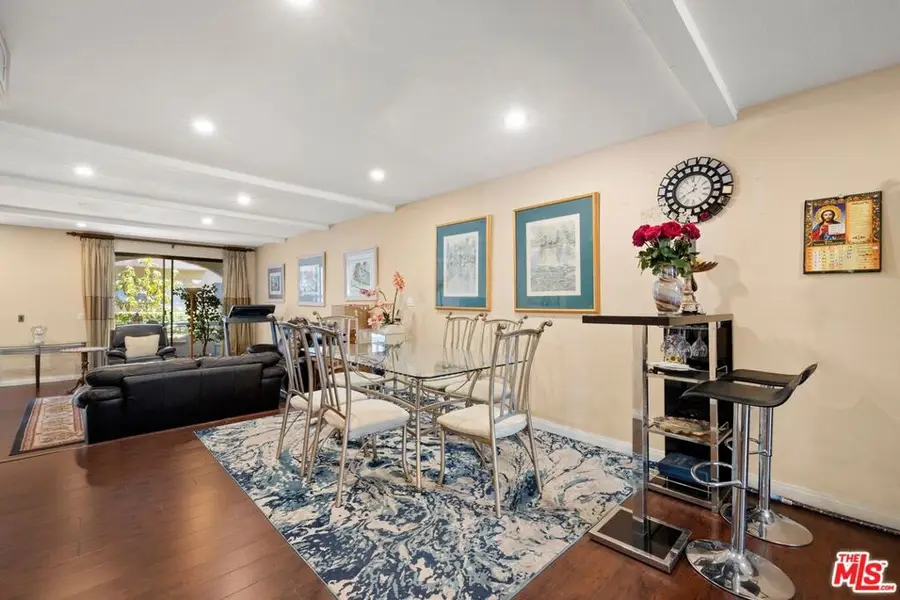 17832 Margate Street, Encino, CA 91316 - Image #3
