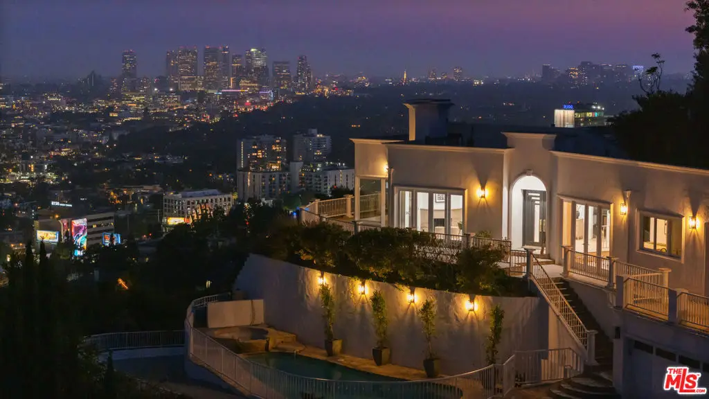 8527 Hedges Way, Los Angeles, CA 90069 - Image #1