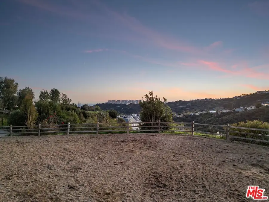 1119 Linda Flora Drive, Los Angeles, CA 90049 - Image #3