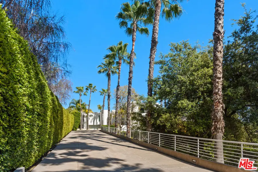 300 N San Rafael Avenue, Pasadena, CA 91105 - Image #3