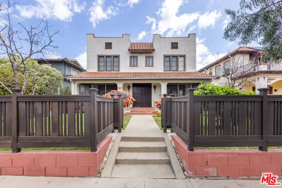 1966 N Van Ness Avenue, Los Angeles, CA 90068 - Image #3