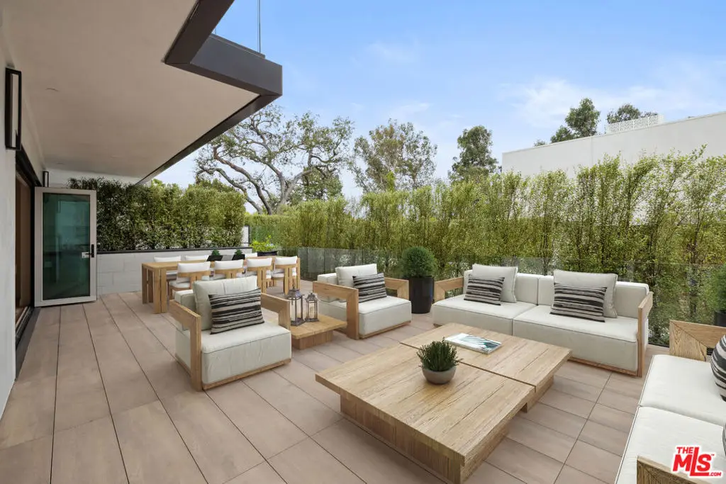 505 S Barrington Avenue #109, Los Angeles, CA 90049 - Image #1