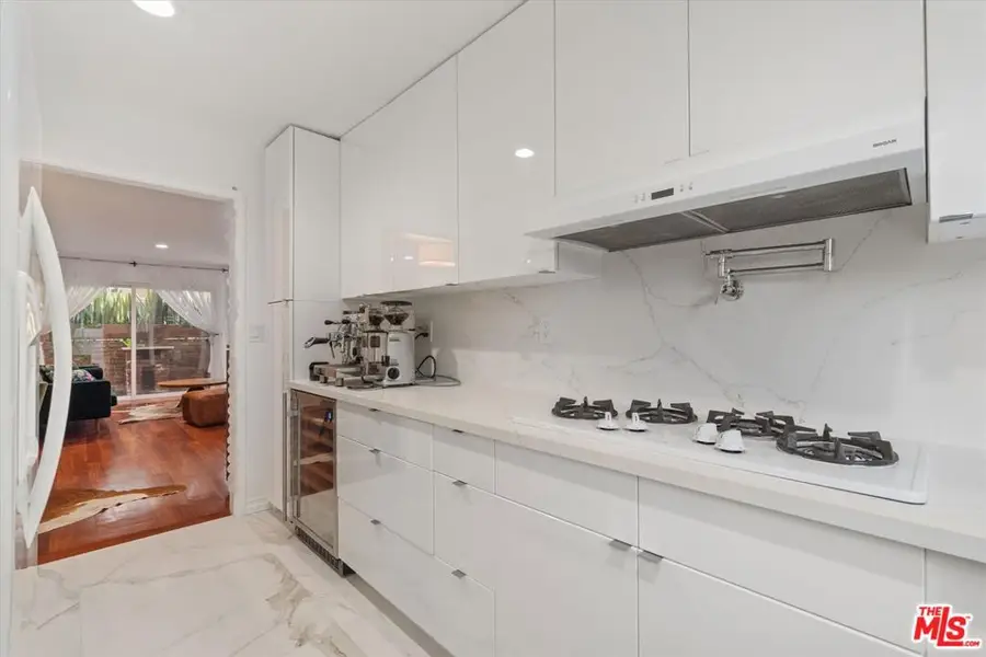 1327 Stanford Street #3, Santa Monica, CA 90404 - Image #3
