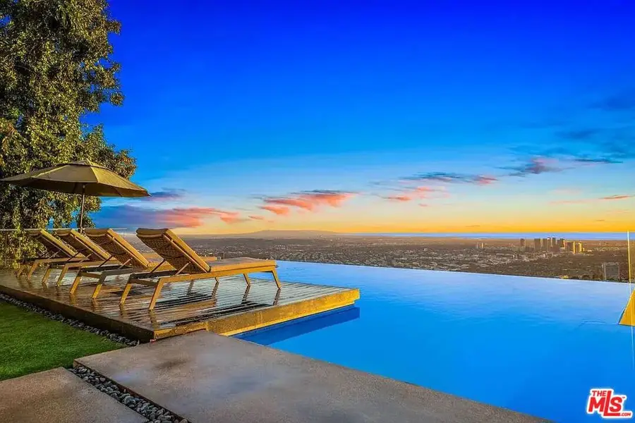 8790 Appian Way, Los Angeles, CA 90046 - Image #2